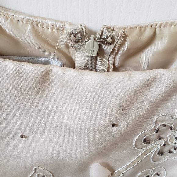 Creamy Satin Long Gown - Picture 9 of 9